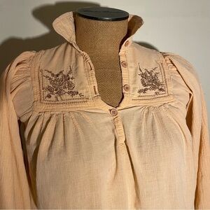 Michel peach blouse 1/4 button down size M ?  Embroidered on the upper chest